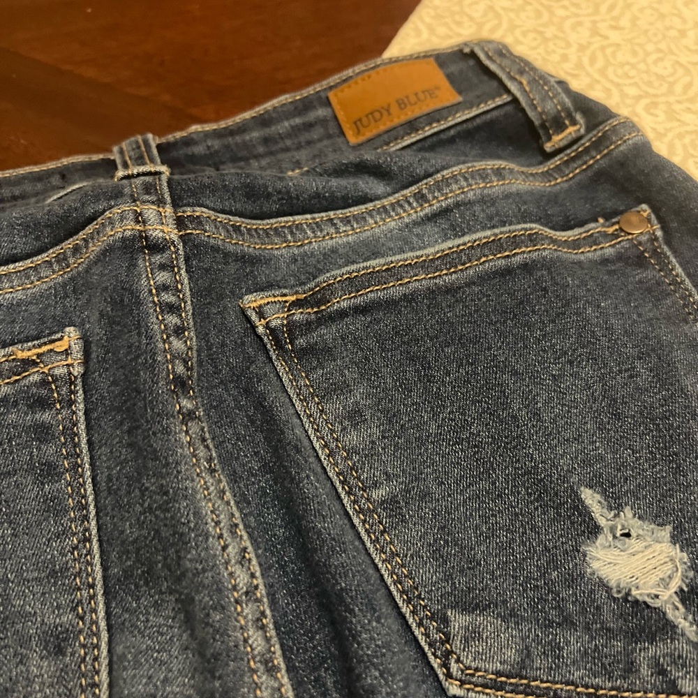 Judy Blue Jeans 1/25 Skinny Fit Mid Rise Distress Raw Hem Denim ClassicCore - Picture 7 of 8